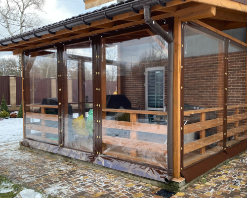 Веранда з Мʼякими вікнами