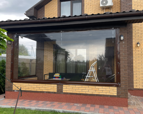 Веранда з Мʼякими вікнами